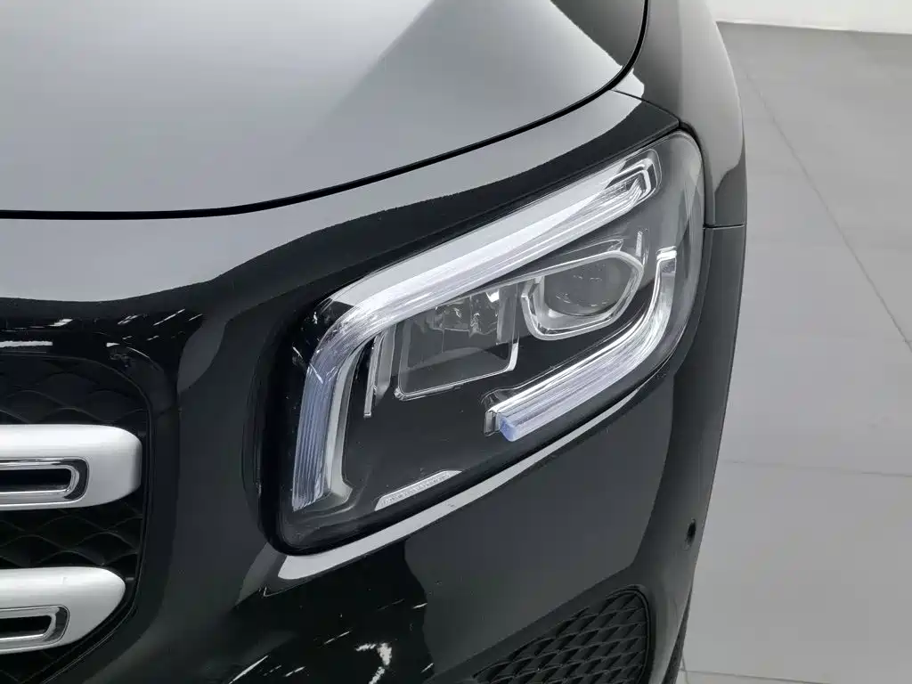 Mercedes-Benz GLB 2022