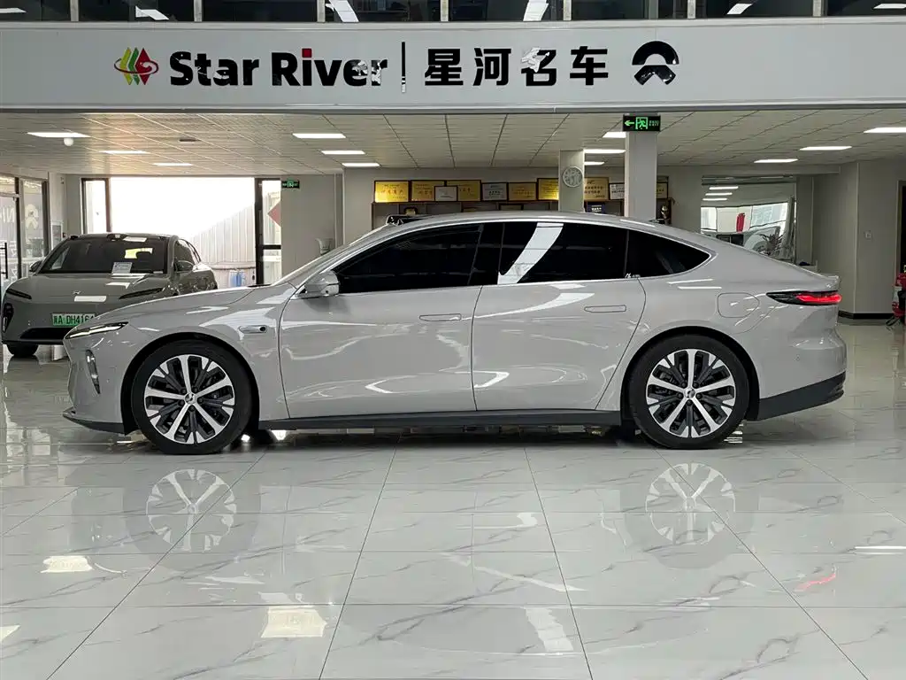 NIO ET7 2024