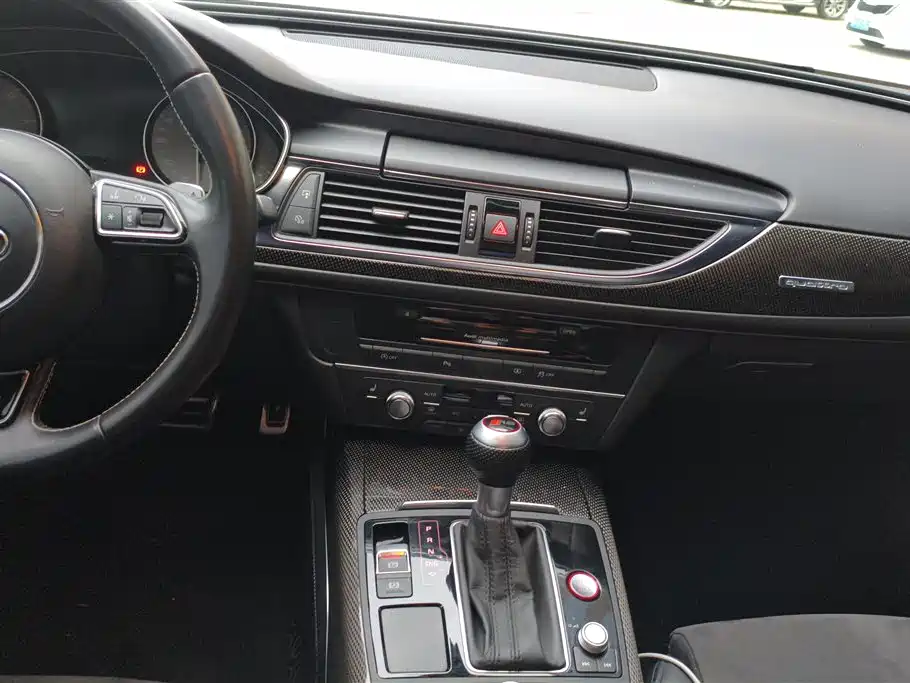 Audi S6 2014 — фото 13