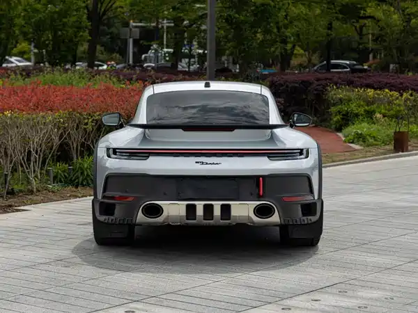 Porsche 911 2023