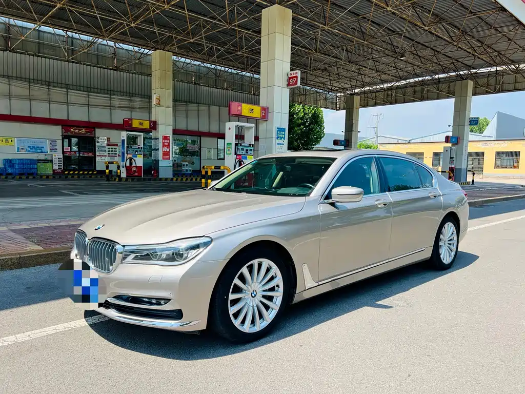 BMW 7 Series 2017 — фото 1