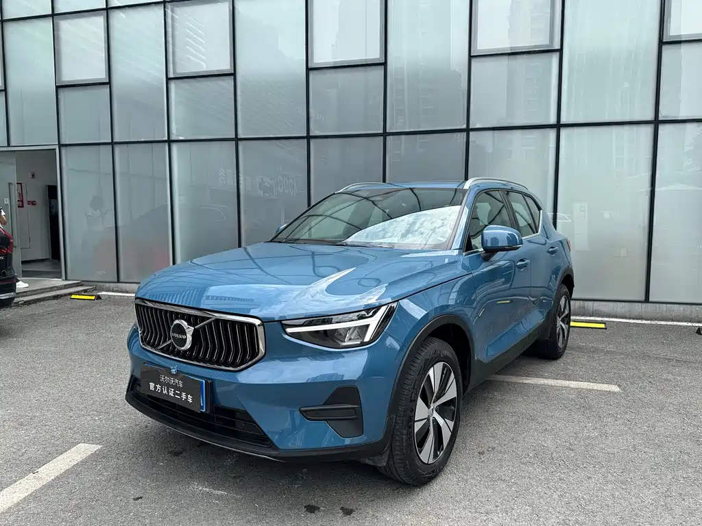 Volvo XC40 2024