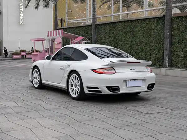 Porsche 911 2010