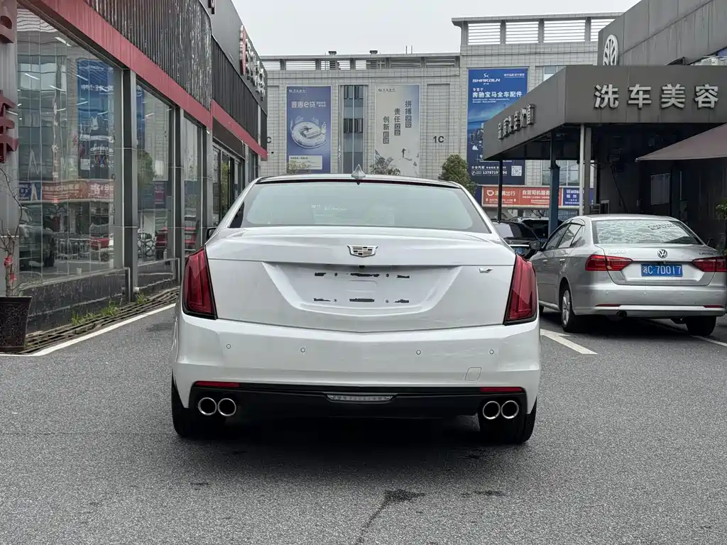 Cadillac CT6 2017 — фото 17