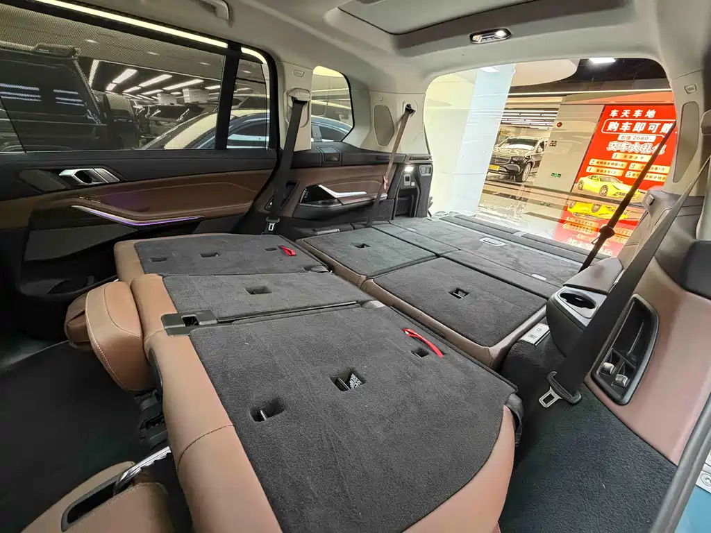 BMW X7 2022 — фото 22