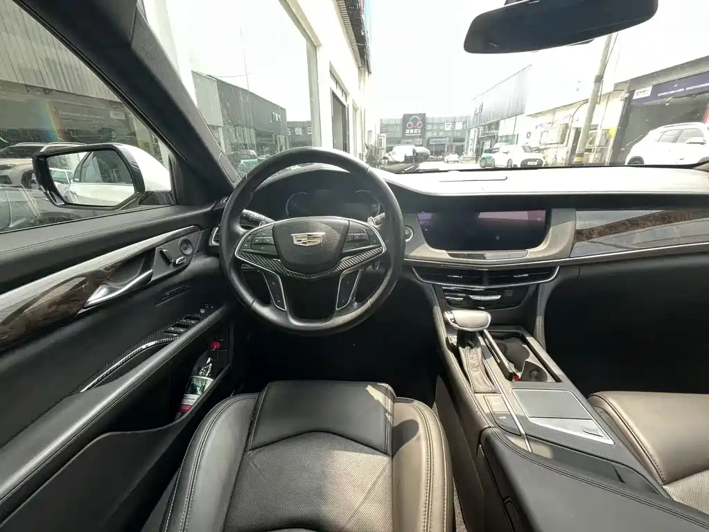 Cadillac CT6 2017 — фото 12