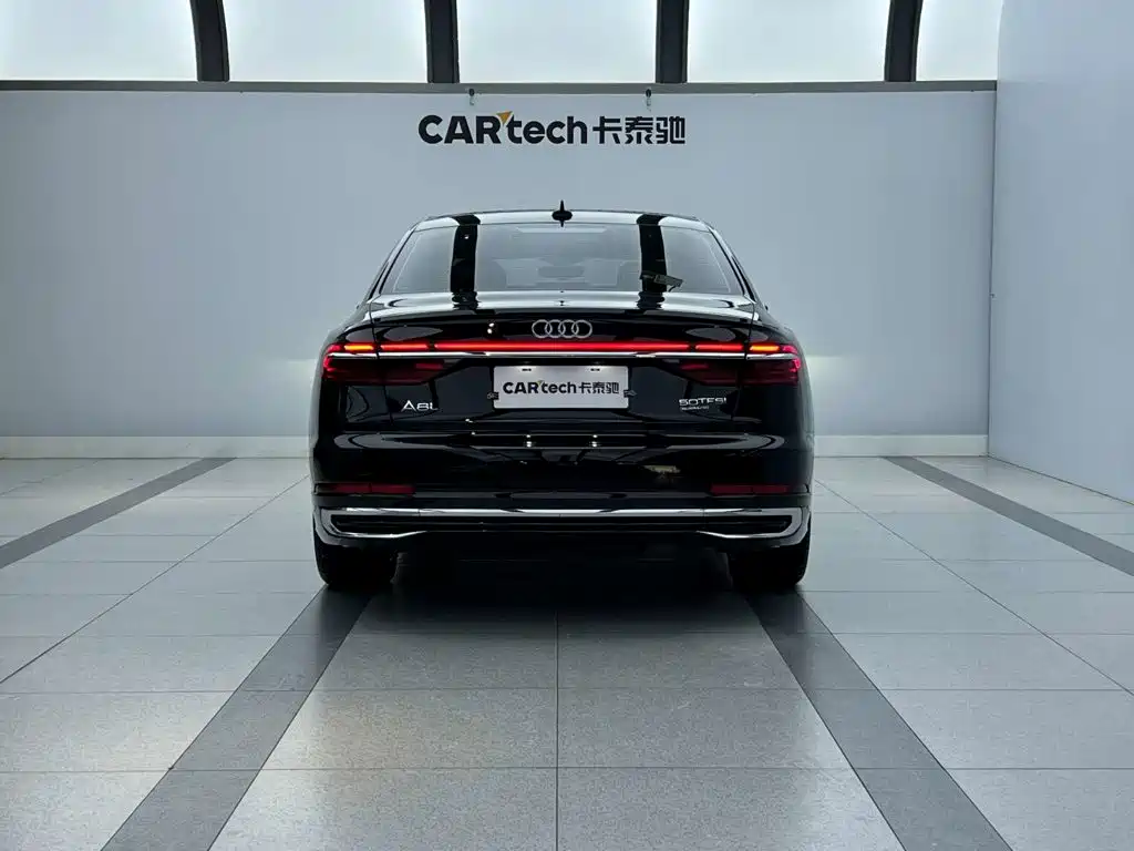 Audi A8 2023 — фото 3