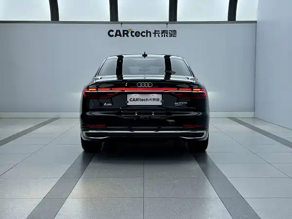 Audi A8 2023