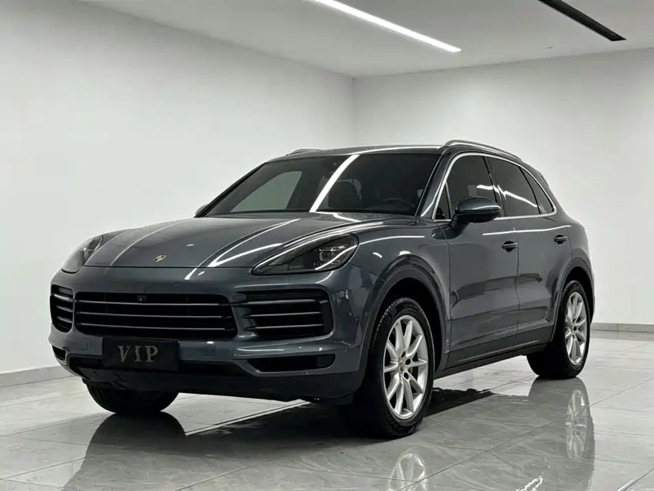 Porsche Cayenne 2018 — фото 1