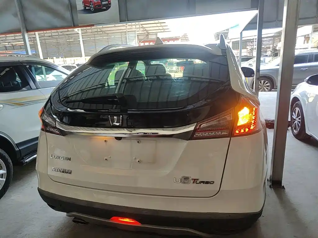 Luxgen U6 2015