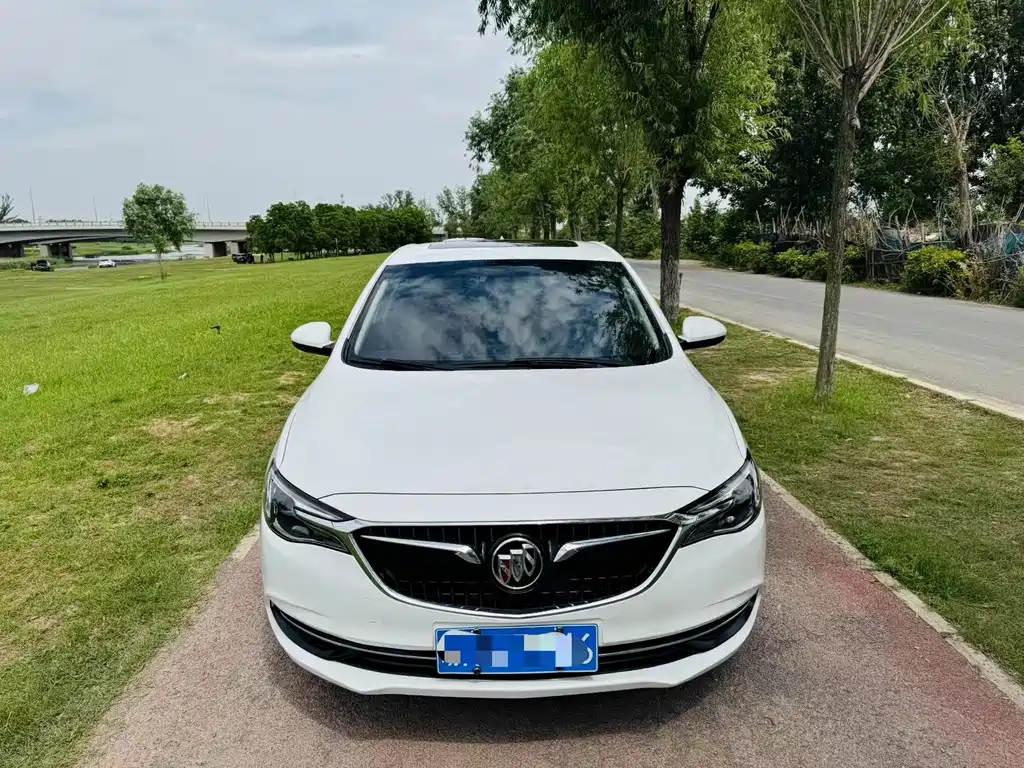 Buick Excelle 2019 — фото 2