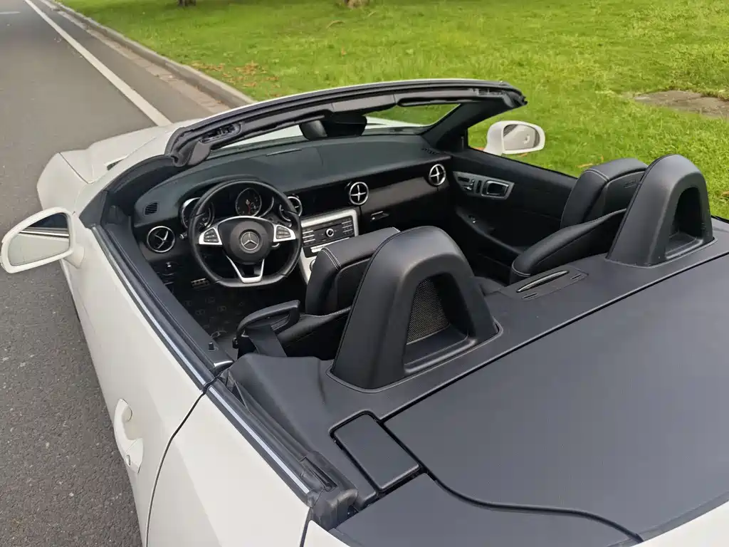 Mercedes-Benz SLC 2017 — фото 10