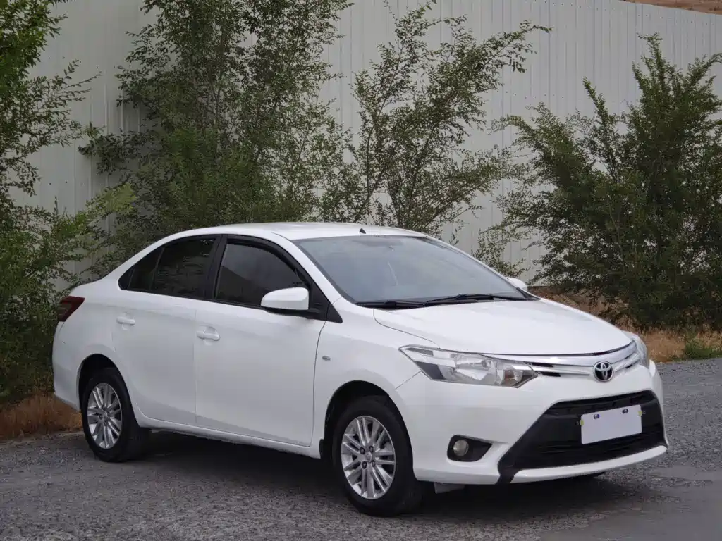 Toyota Vios 2014 — фото 3