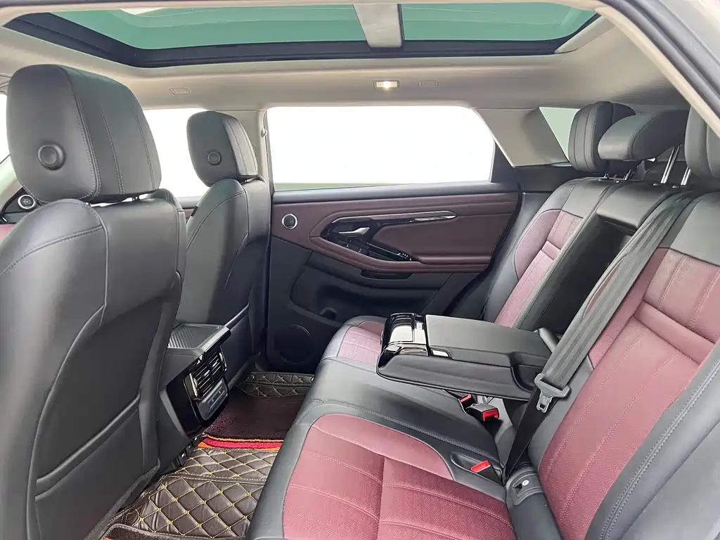 Land Rover Evoque 2022 — фото 21