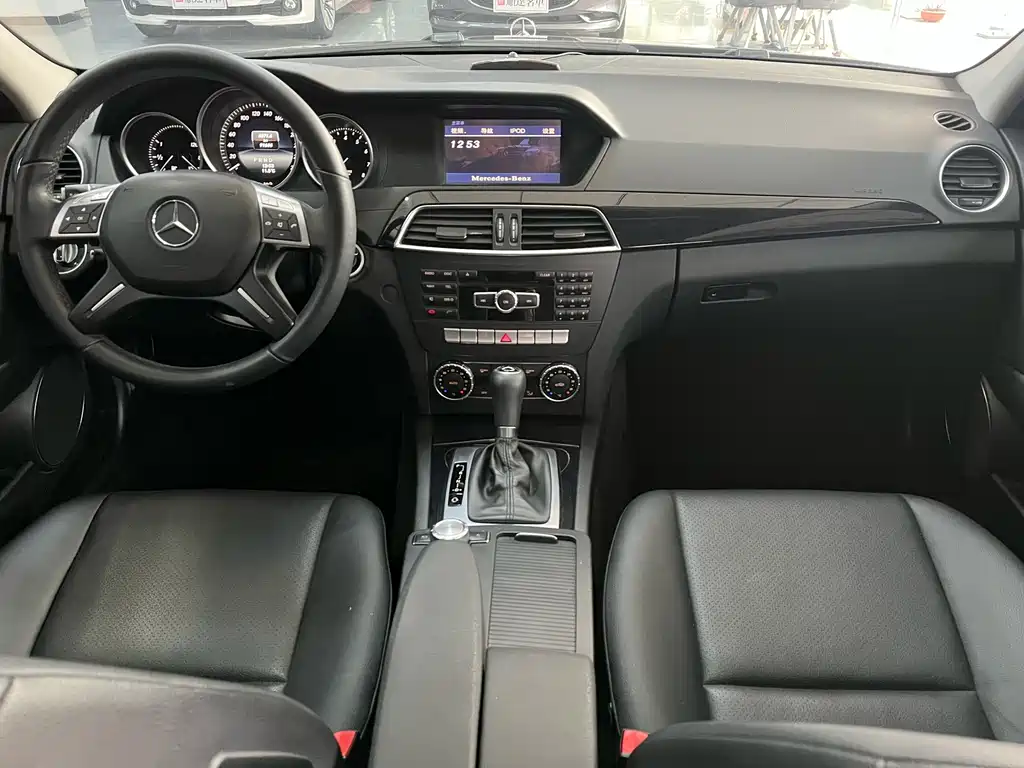 Mercedes-Benz C-Class 2014 — фото 12