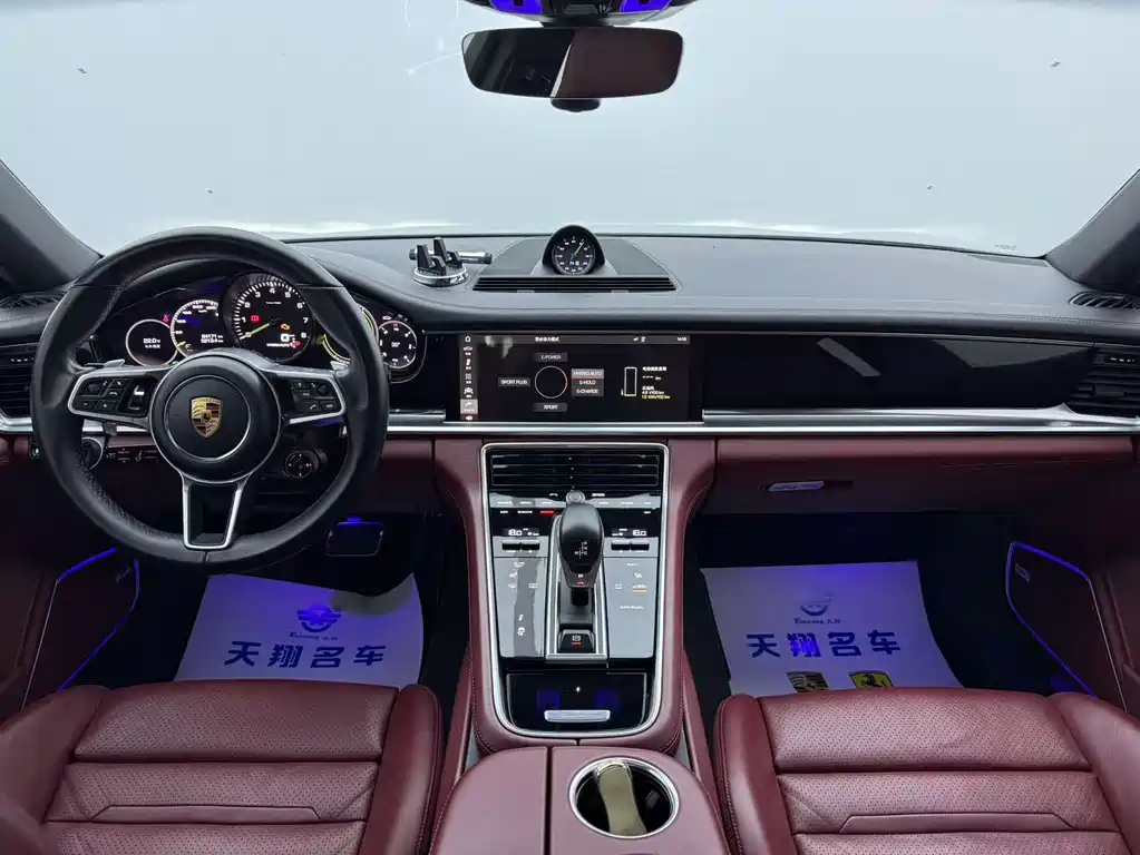 Porsche Panamera New Energy 2018 — фото 11