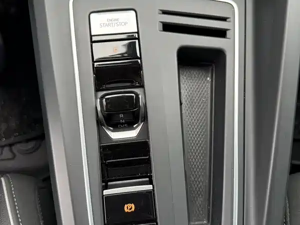 Volkswagen Golf 2024