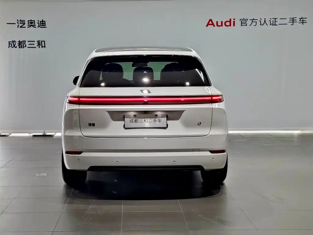 Li Auto Li L7 2024