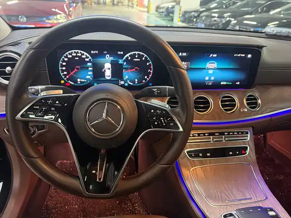 Mercedes-Benz E-Class 2021