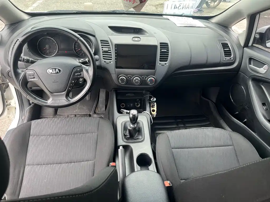 Kia K3 2015 — фото 15