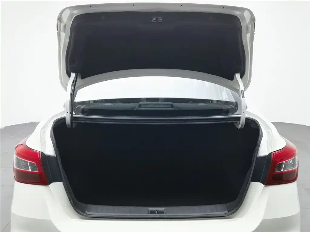 Nissan Sylphy 2025 — фото 16
