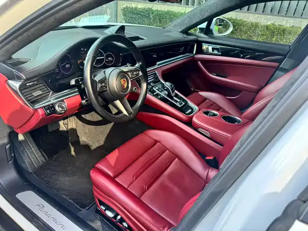 Porsche Panamera 2022