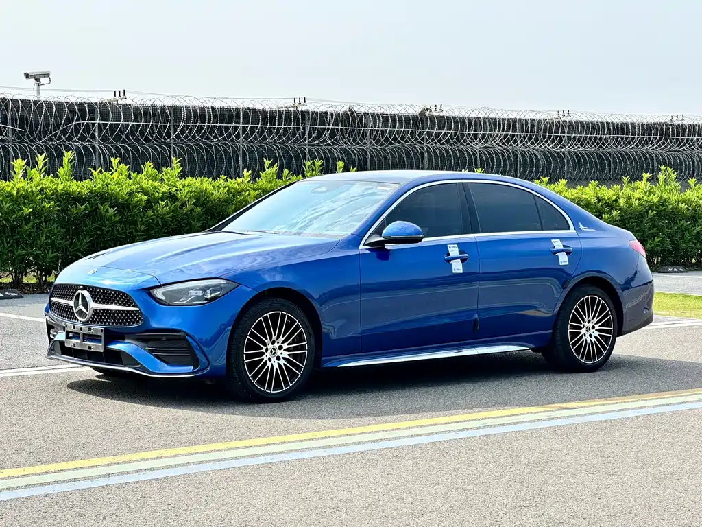 Mercedes-Benz C-Class 2022 — фото 1