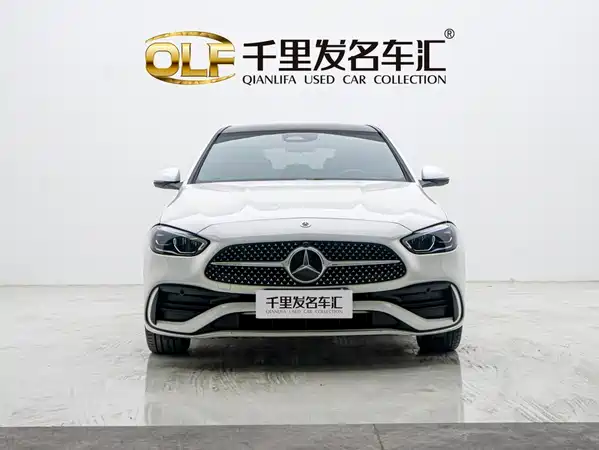 Mercedes-Benz C-Class 2024