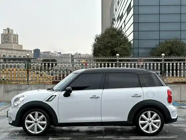 MINI Countryman 2014