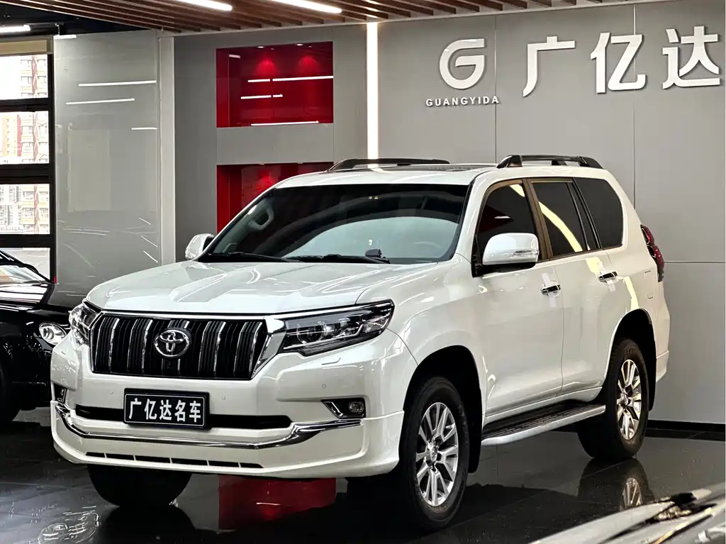Toyota Prado 2020 — фото 1
