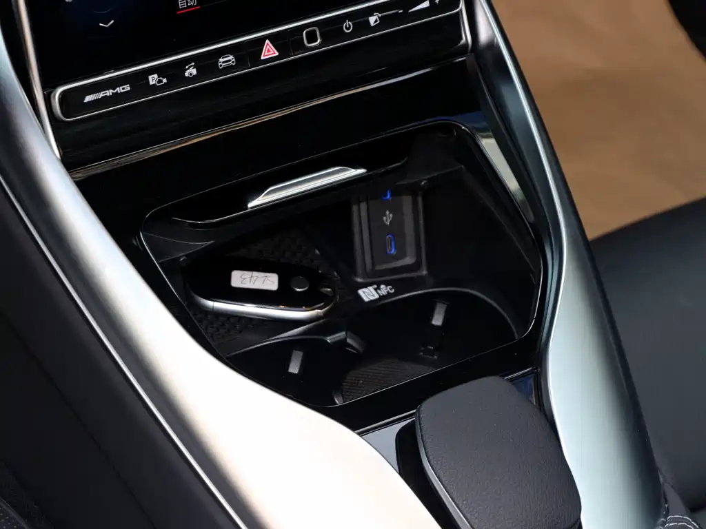 Mercedes-Benz SL-Class AMG 2024 — фото 10