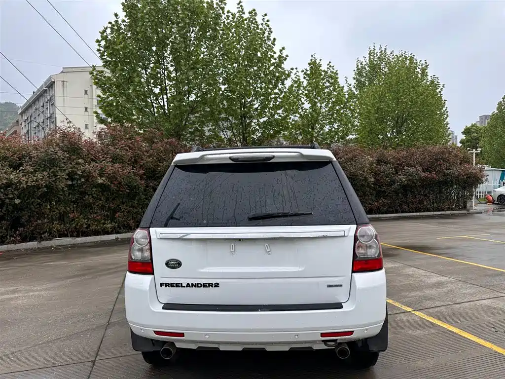 Land Rover Freelander 2 2011 — фото 19
