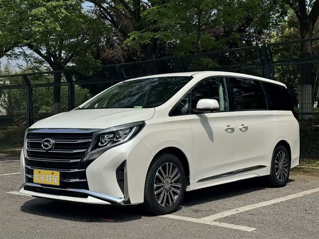 GAC Motor Trumpchi M8 2022 — фото 1