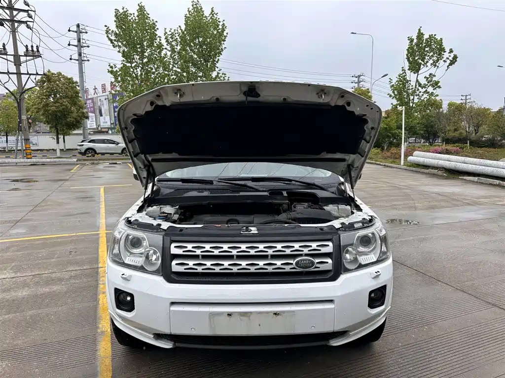Land Rover Freelander 2 2011 — фото 23
