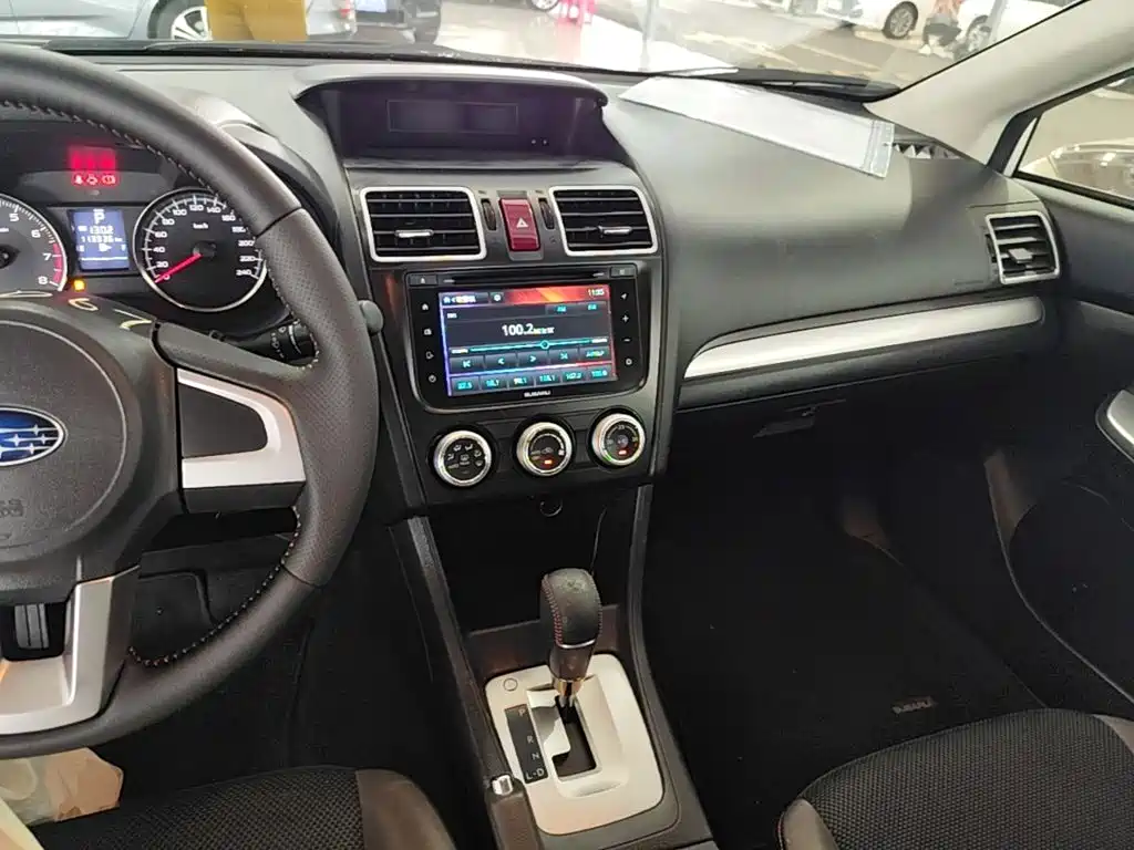 Subaru XV 2016 — фото 10