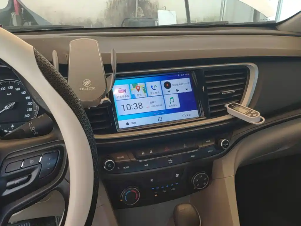 Buick Excelle 2017 — фото 13