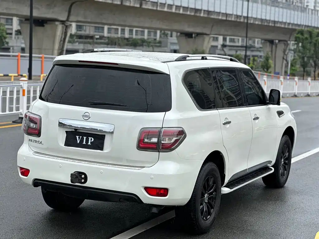 Nissan Patrol 2018 — фото 14