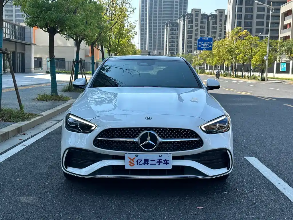 Mercedes-Benz C-Class 2023