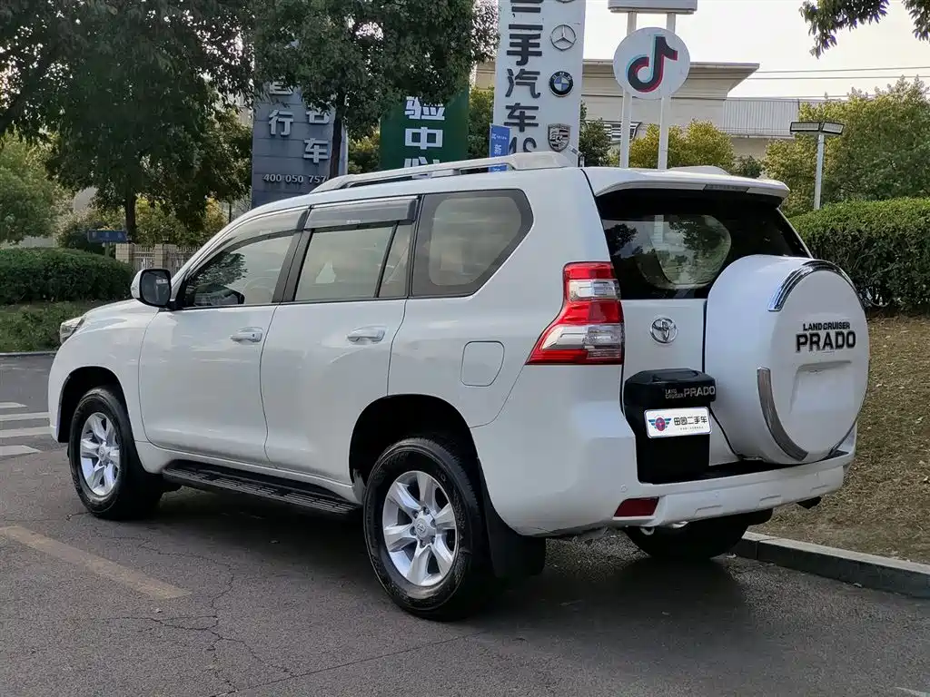 Toyota Prado 2014 — фото 4