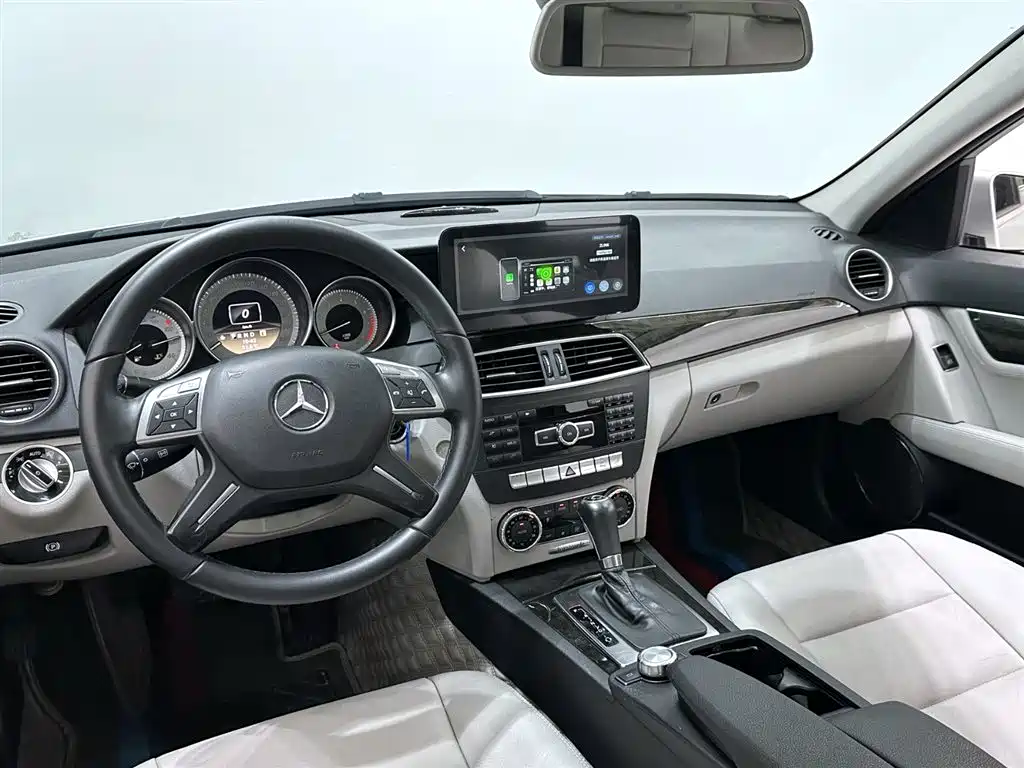 Mercedes-Benz C-Class 2013 — фото 8