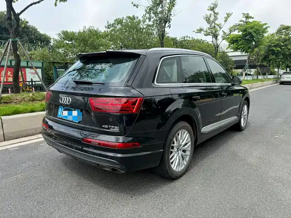 Audi Q7 2016