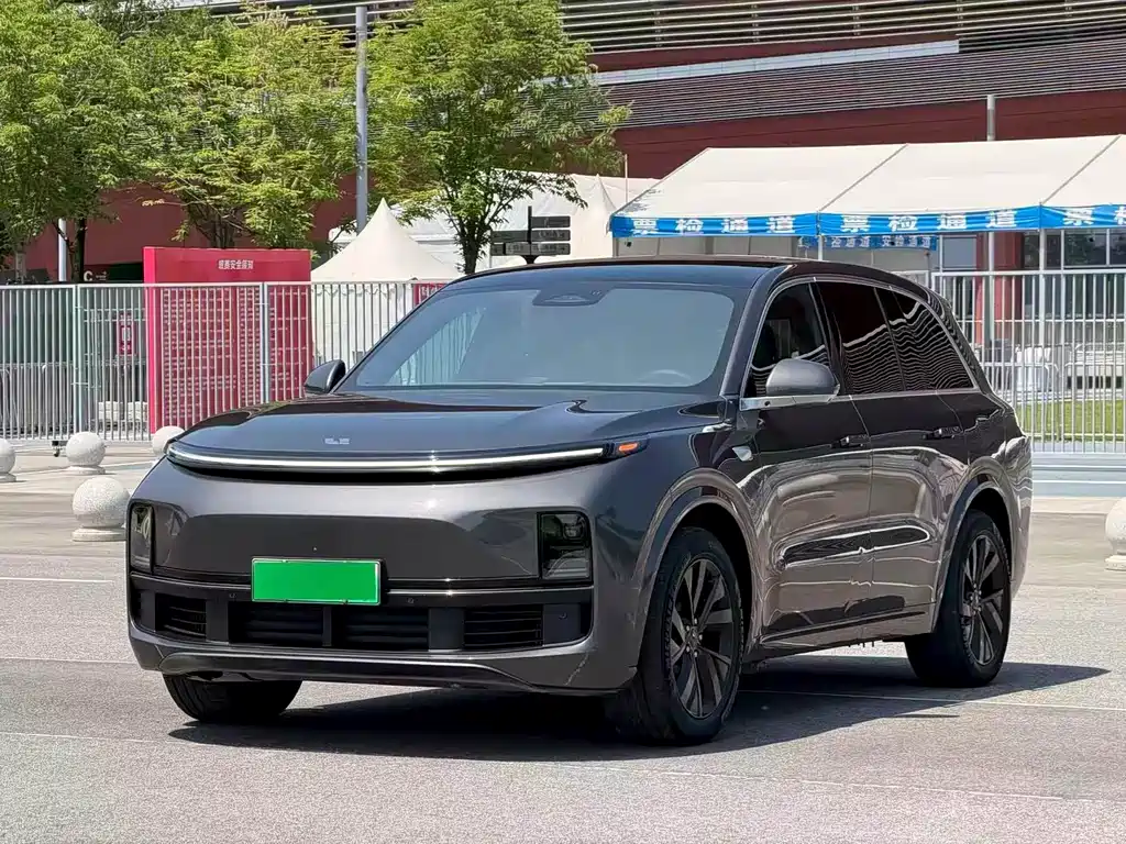 Li Auto Li L8 2023