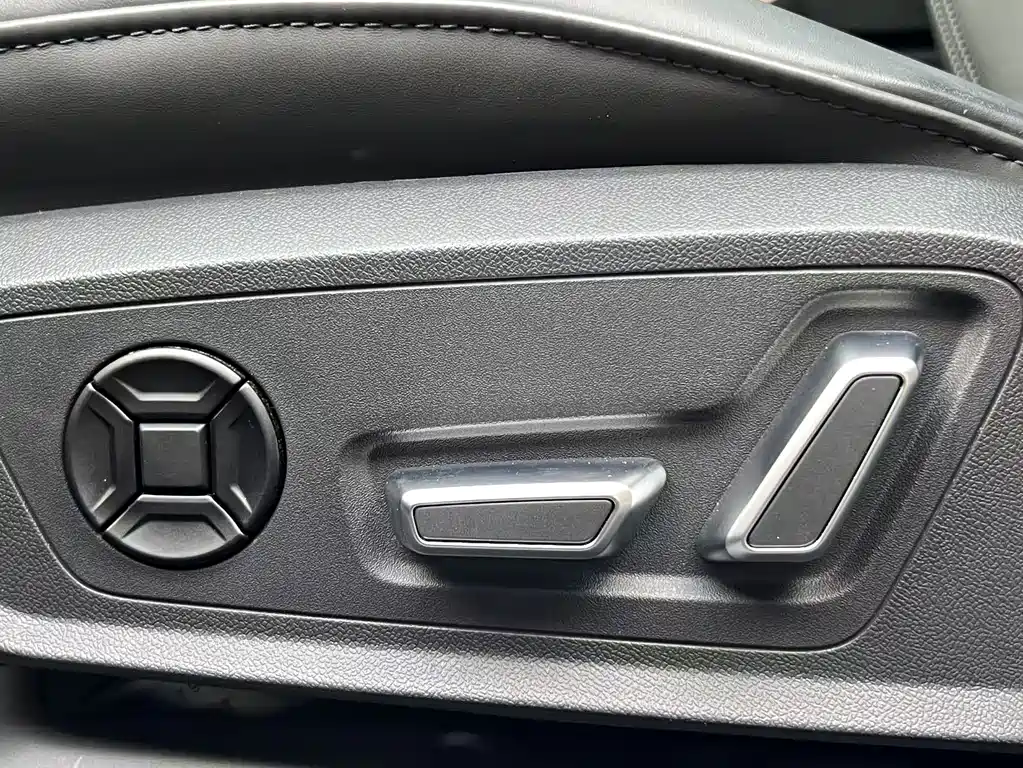 Audi A6L 2024 — фото 11