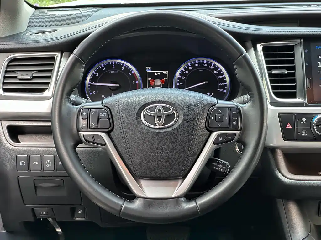 Toyota Highlander 2021