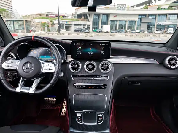 Mercedes-Benz GLC AMG 2023