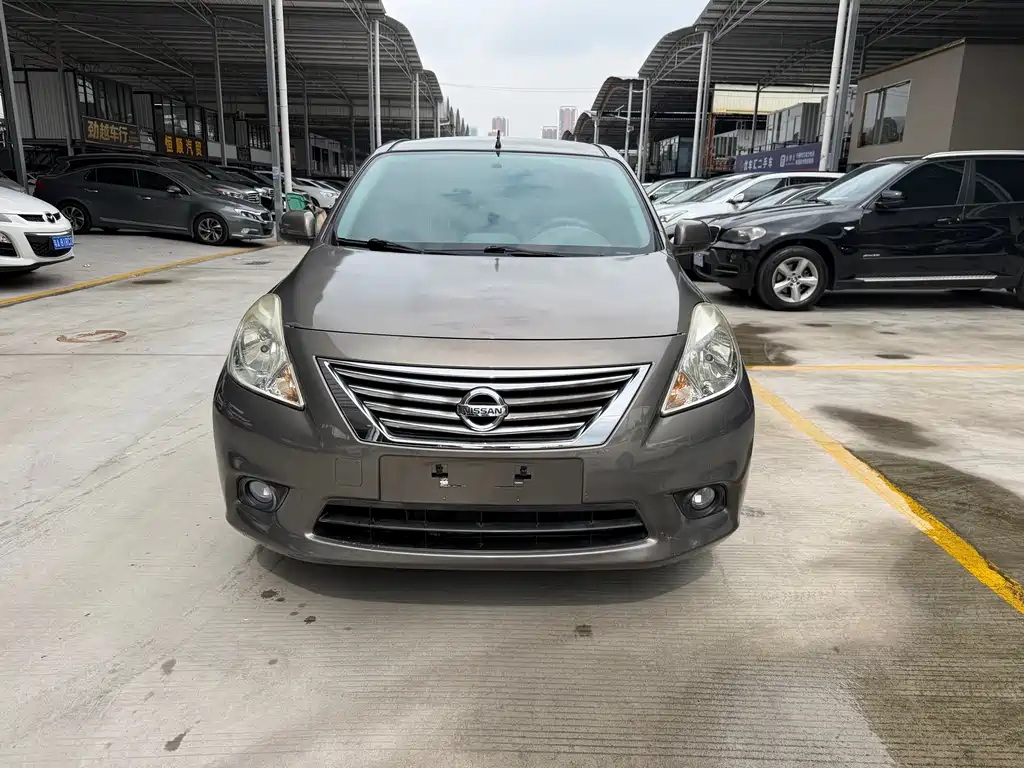Nissan Sunny 2012 — фото 2