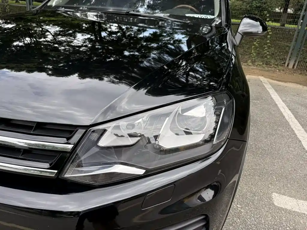 Volkswagen Touareg 2015 — фото 20