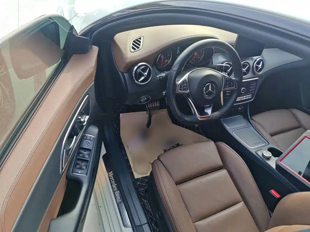 Mercedes-Benz CLA 2016 — фото 12