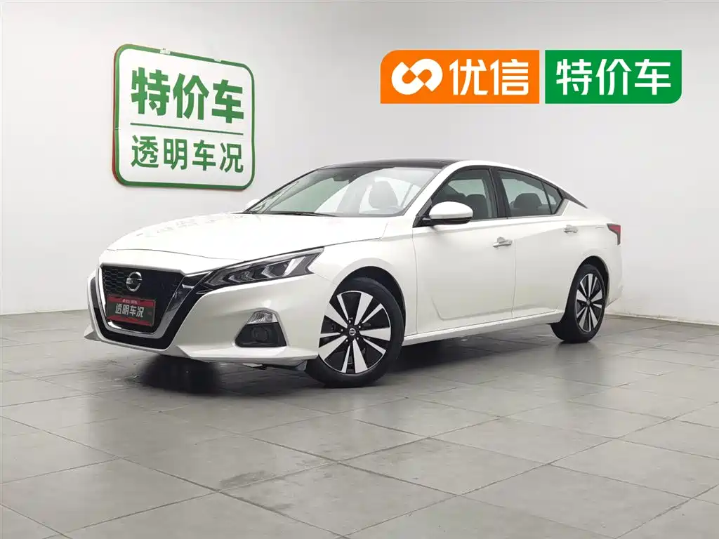 Nissan Teana 2022