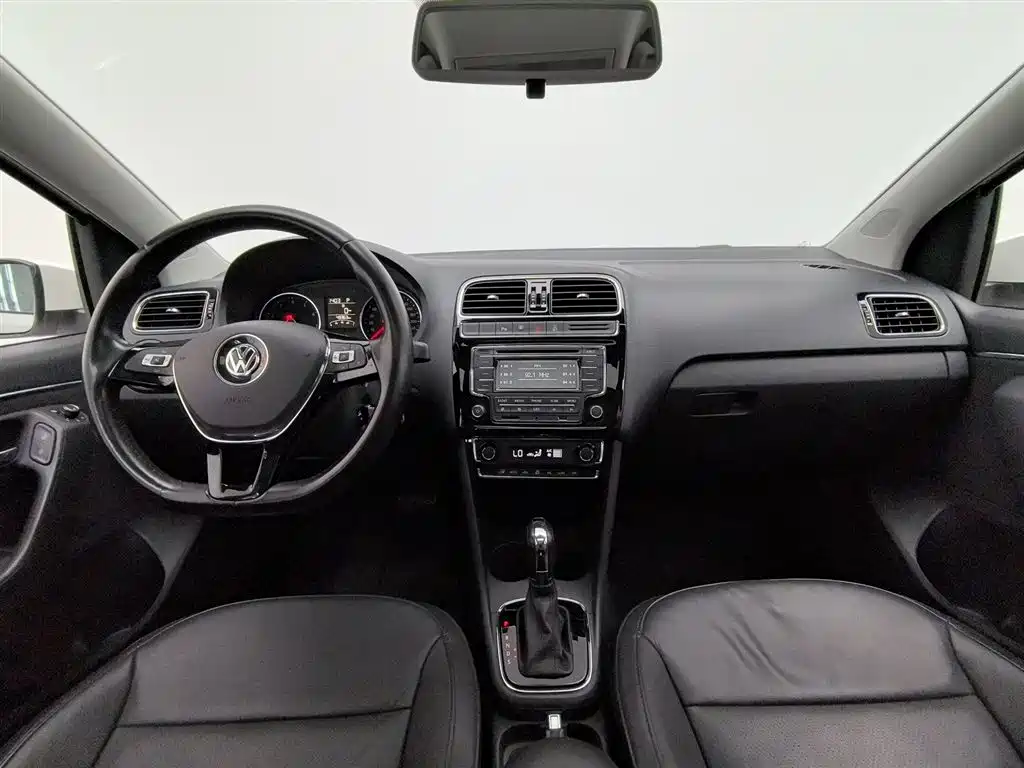Volkswagen Polo 2016
